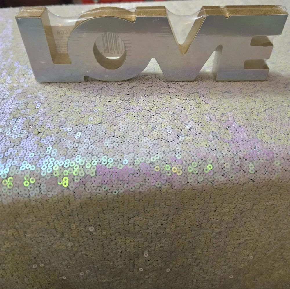 💥5/$10💥 LOVE silver Home decor word art
